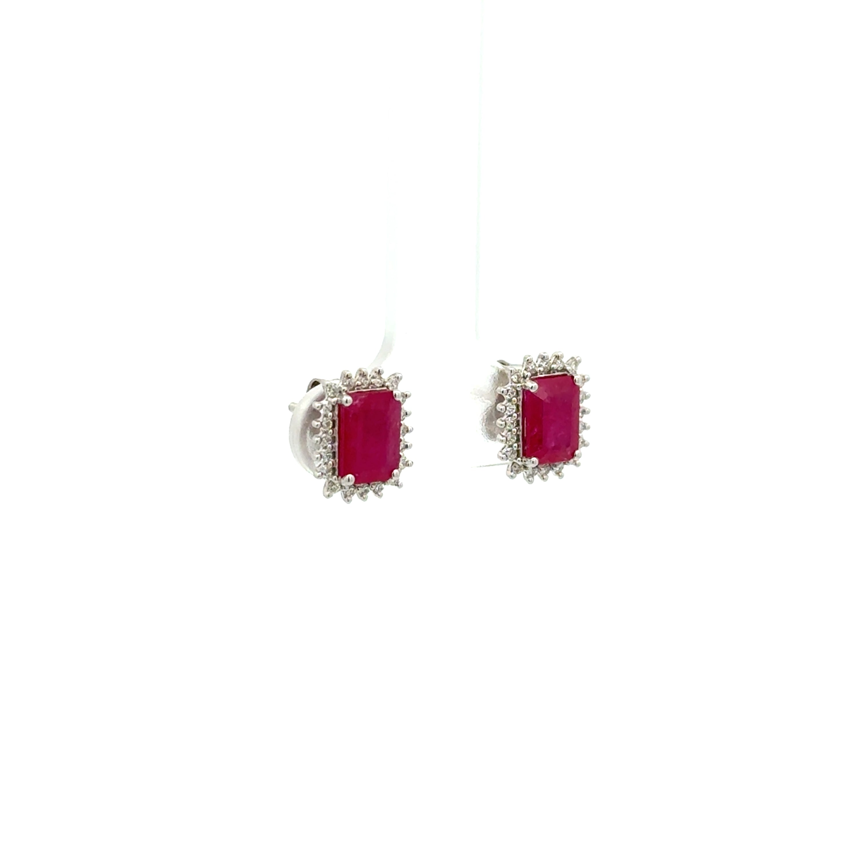 Aretes Rubí con Halo Diamantes