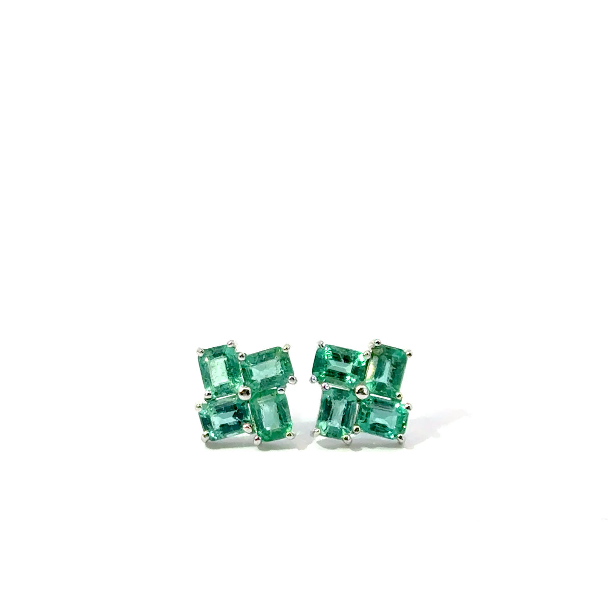 Aretes Esmeralda Flor