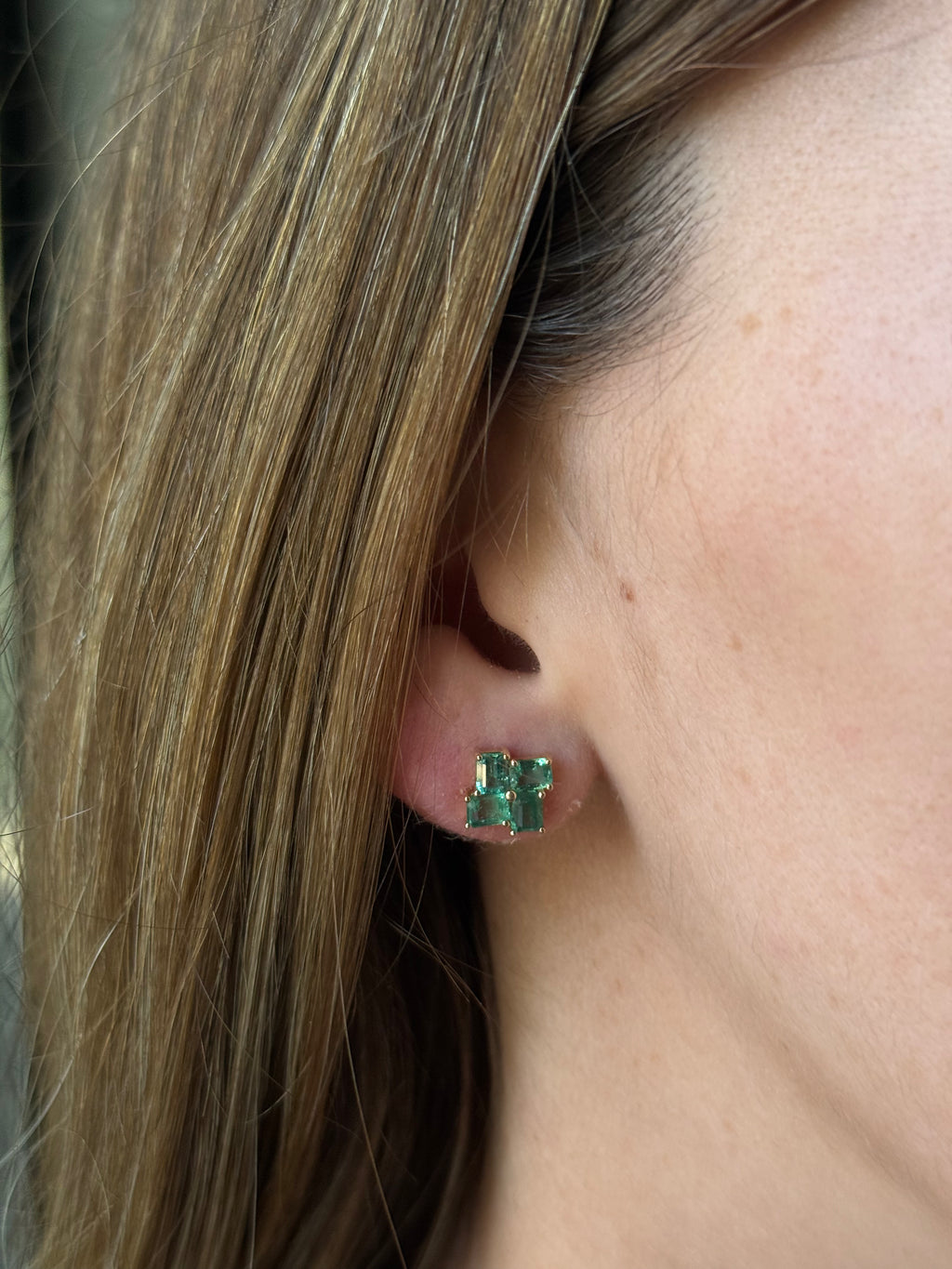 Aretes Esmeralda Flor