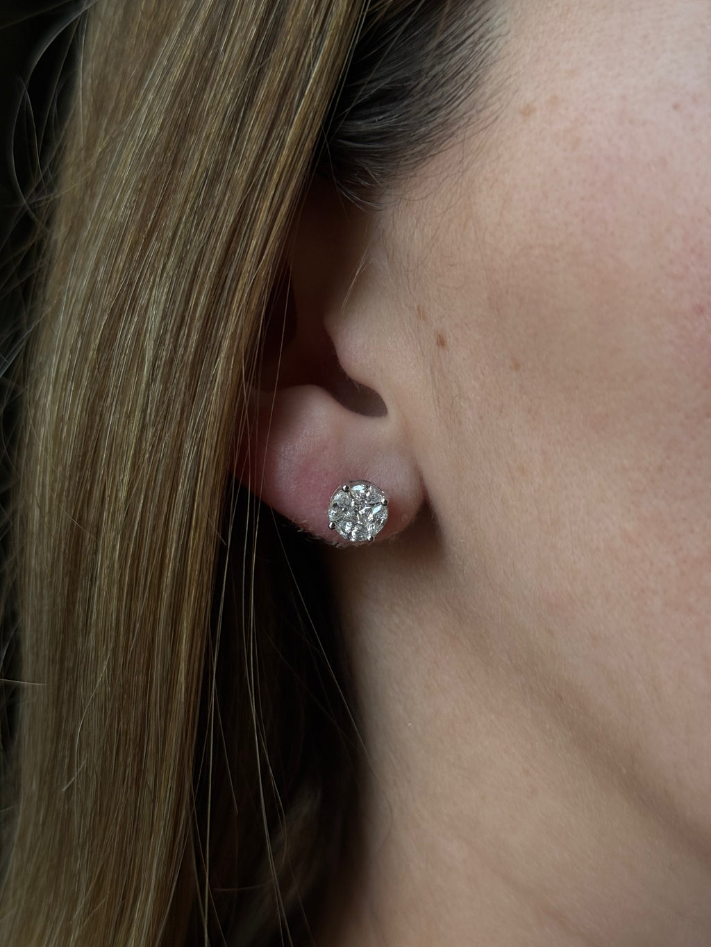 Aretes Diamante tipo Ilusión