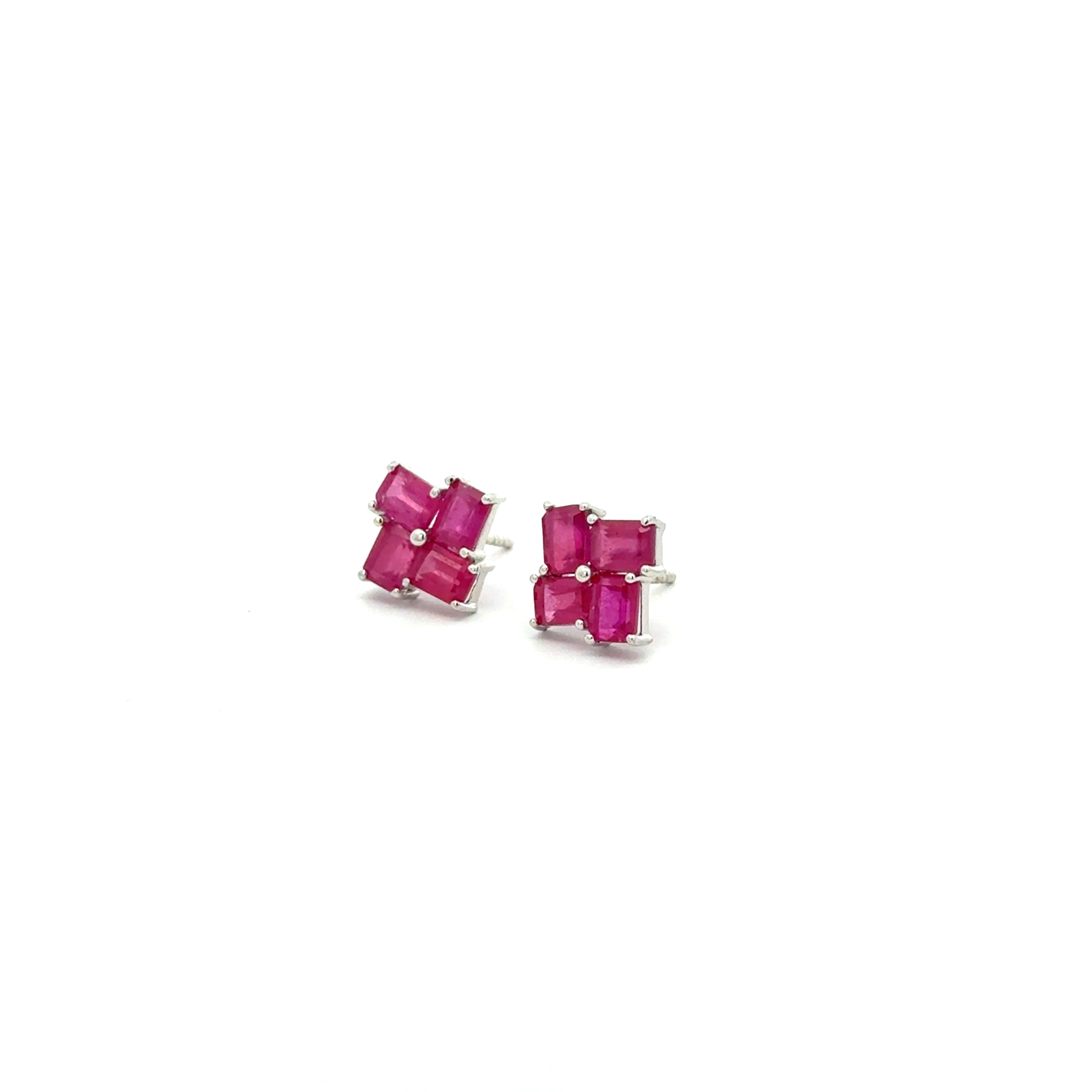 Aretes Rubí Flor