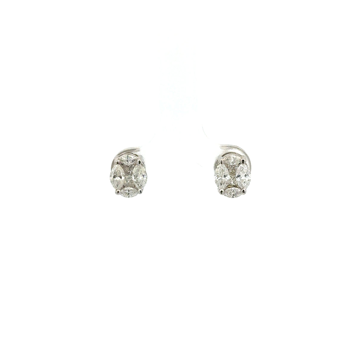 Aretes Illusion Ovalado Blanco