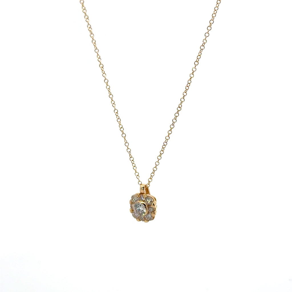 Collar Diamante Central con Halo Diamantes