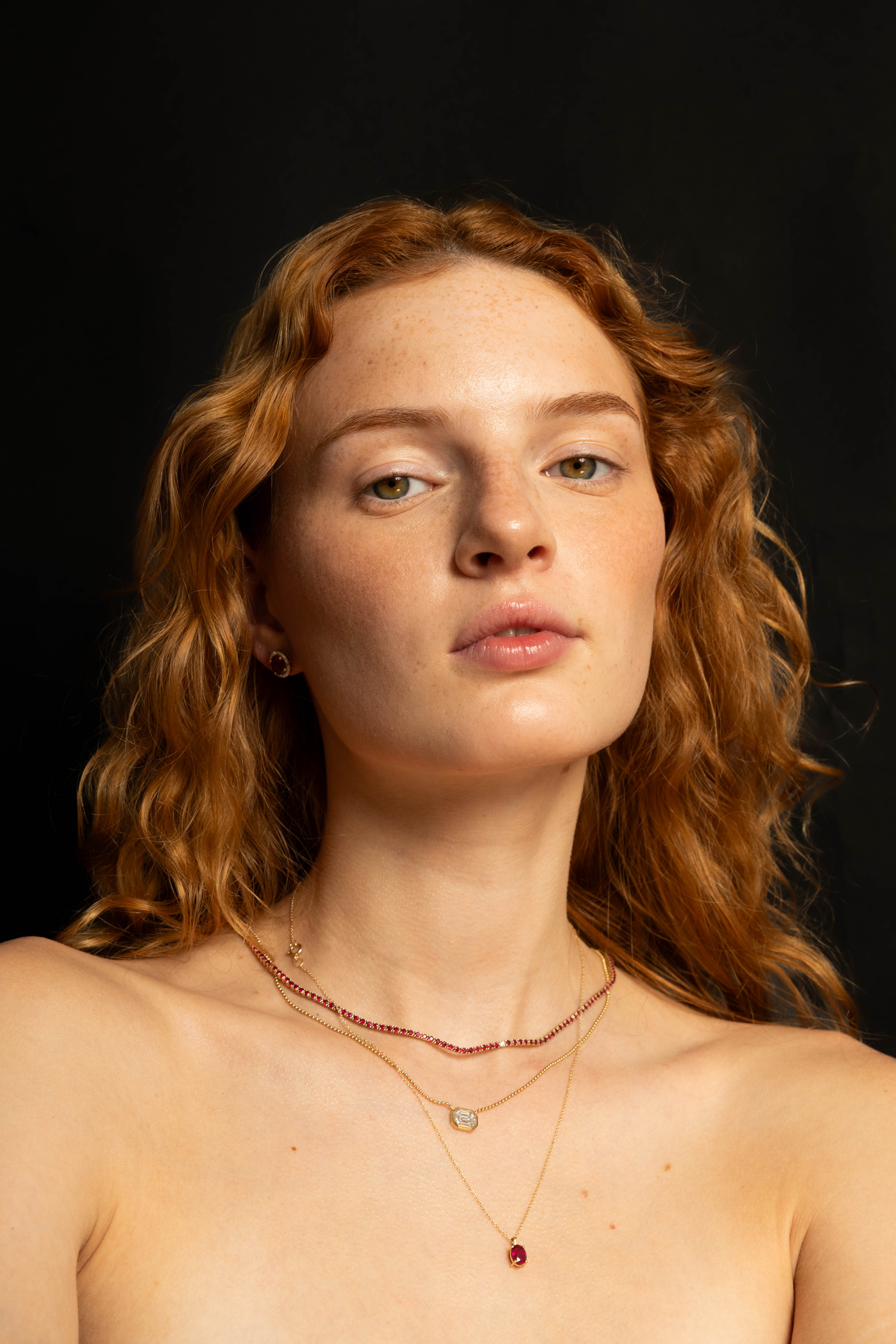 Collar Rubí Ovalado