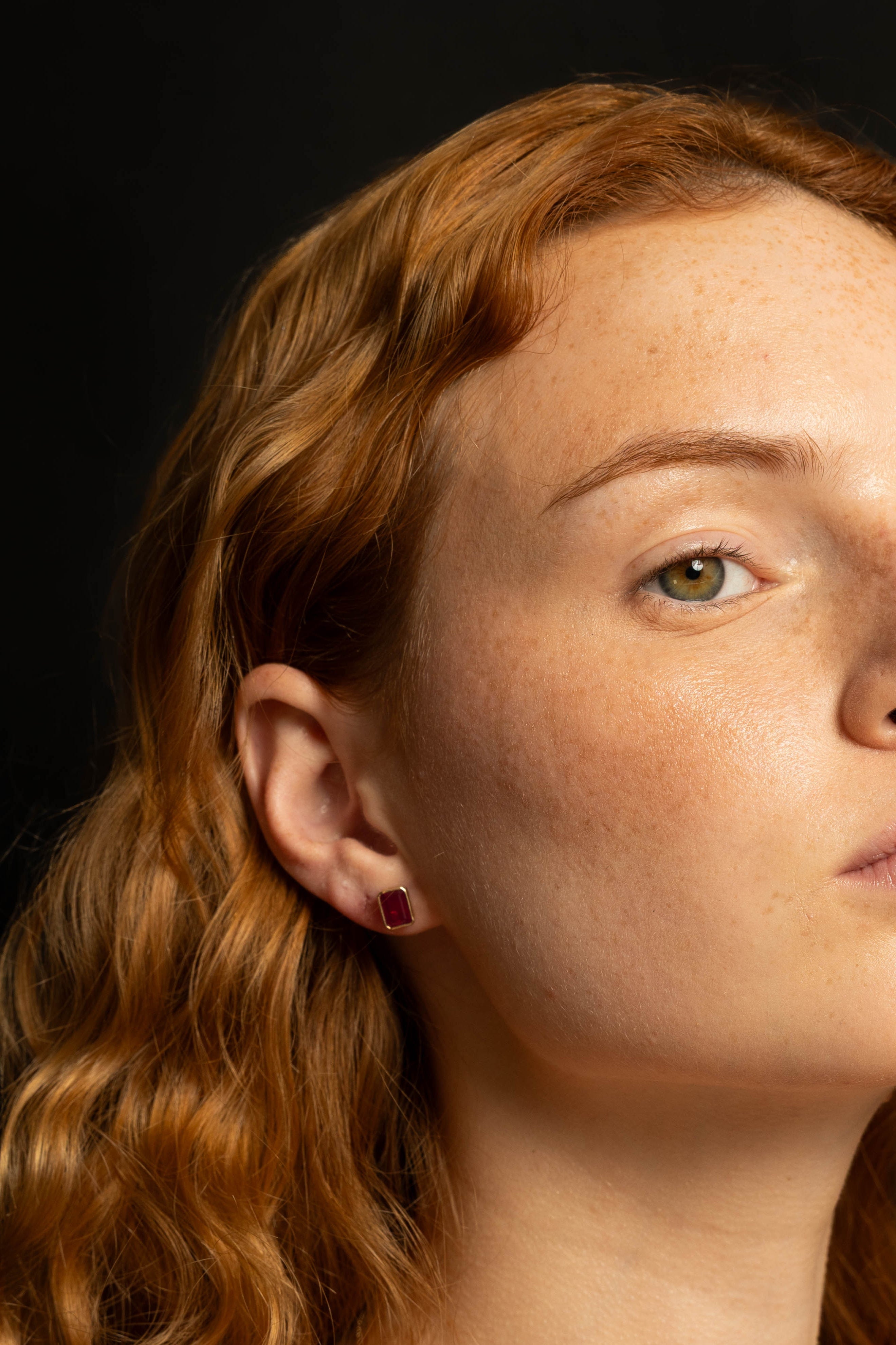 Aretes Rubí Biselados