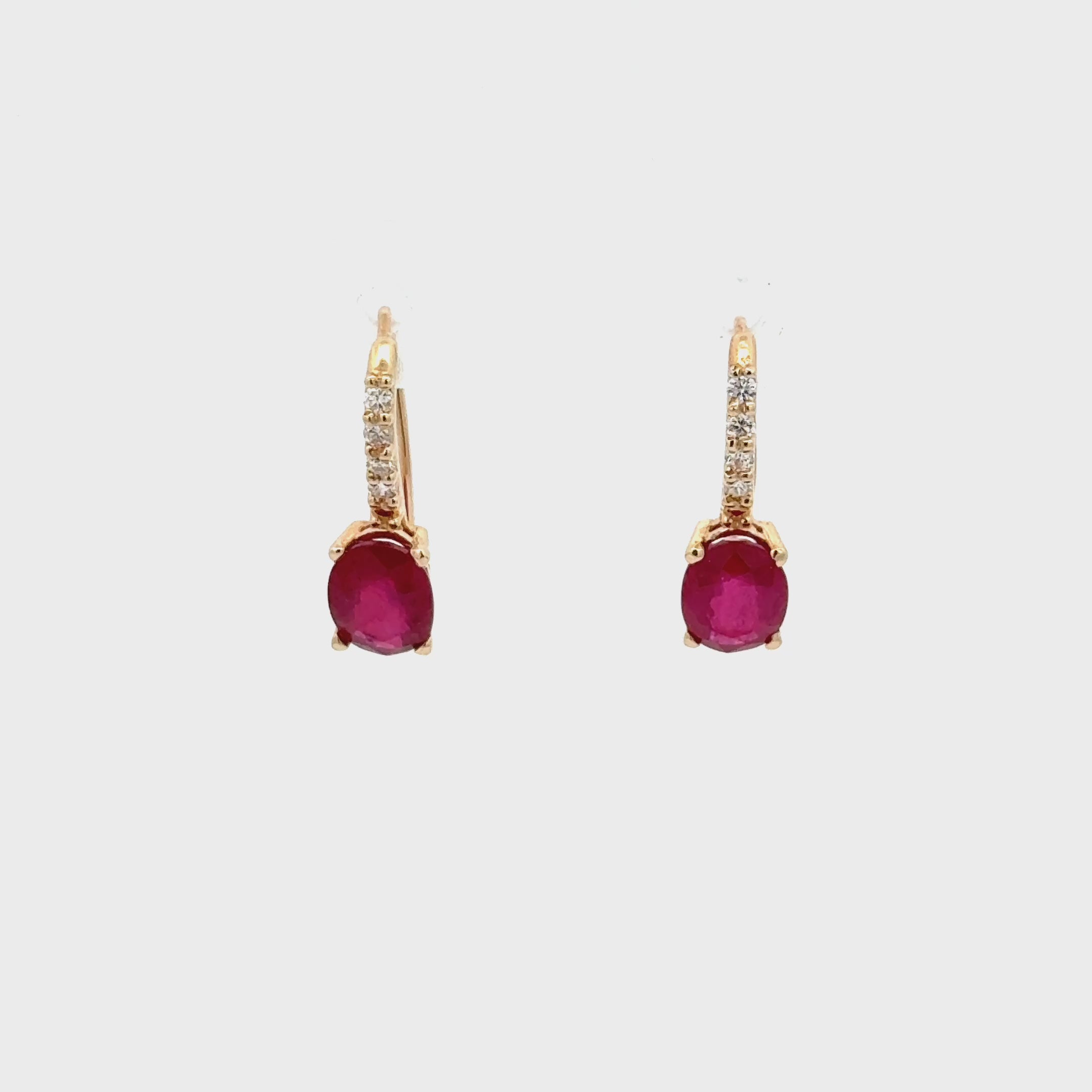 Aretes Colgantes Rubies Ovalados con Diamantes